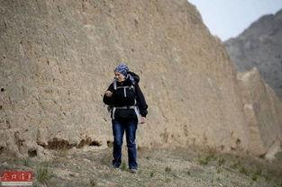 娱乐吃瓜酱老人徒步,探寻老人徒步的乐趣与人生哲学